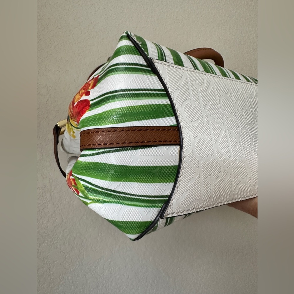 NWT Calvin Klein Daffodil Purse - Picture 5 of 16